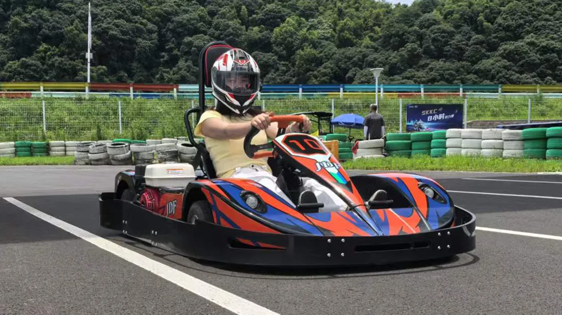 Go-Kart trưởng thành