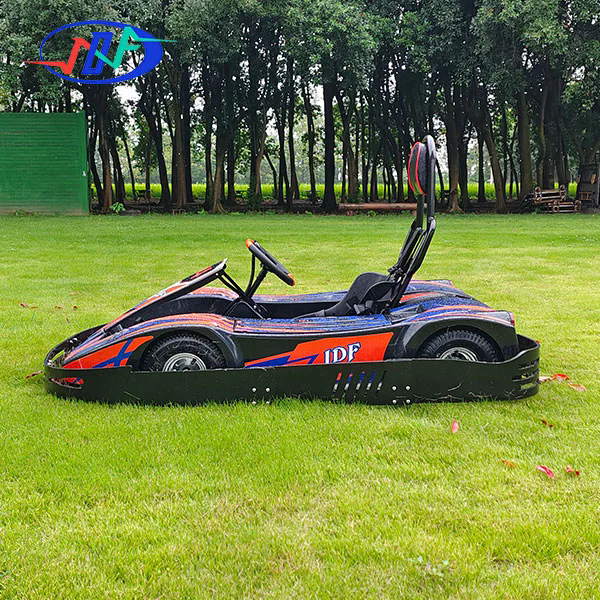 Tại sao một người trưởng thành điện Go-Kart là sự hồi hộp cuối cùng cho những người đam mê đua xe?