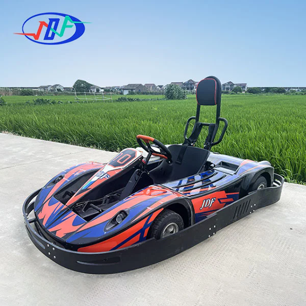 Tại sao Go-Karts trưởng thành trở nên phổ biến trong số những người đam mê?
