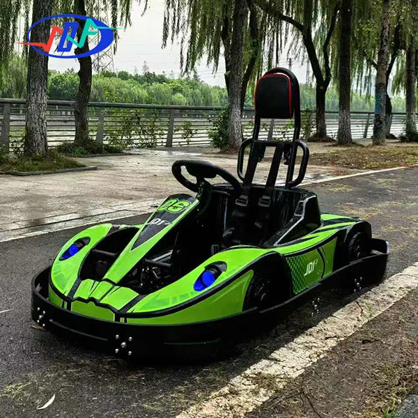 Tại sao xe Go-Kart chạy điện hạng nhẹ dành cho giới trẻ lại là lựa chọn tốt nhất cho người lái xe trẻ?